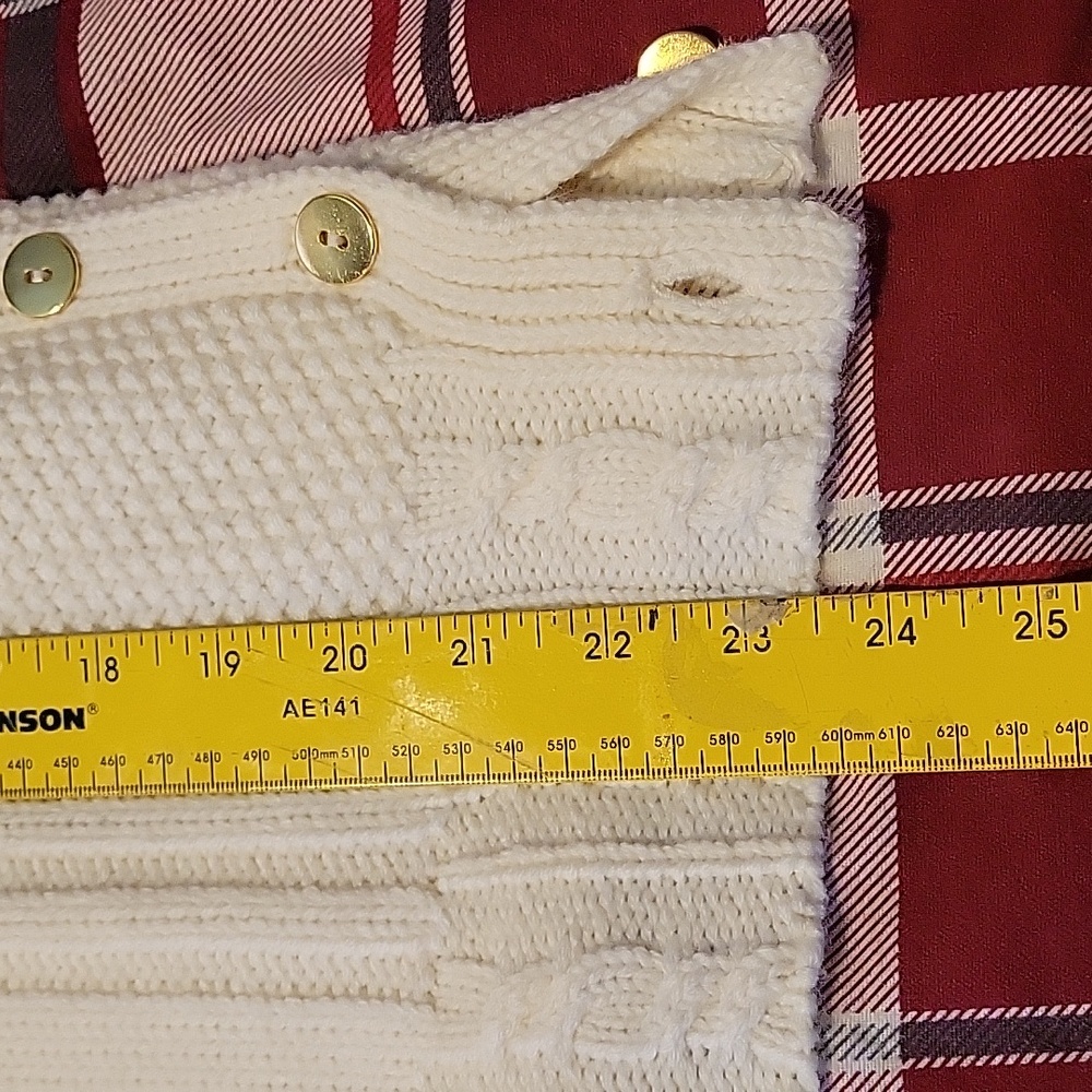 Reeds Cable Sweater - Picture 12 of 12
